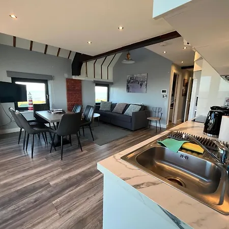 Апартаменты The Lifeboat & Seaview Terrace