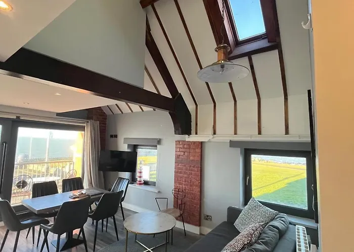 Апартаменты The Lifeboat & Seaview Terrace