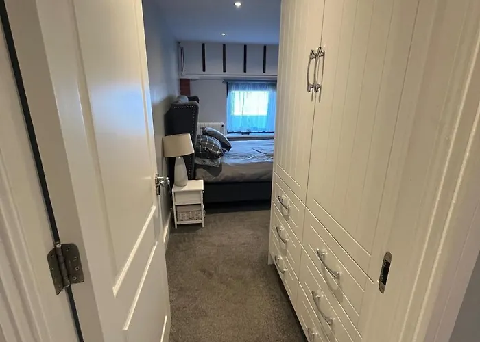 The Lifeboat & Seaview Terrace *