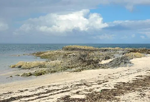 The Lifeboat & Seaview Terrace Апартаменты