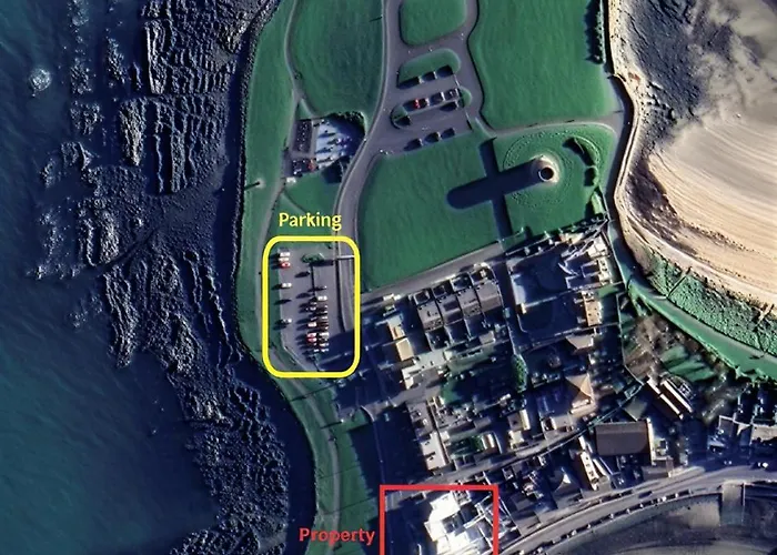 The Lifeboat & Seaview Terrace Скеррис